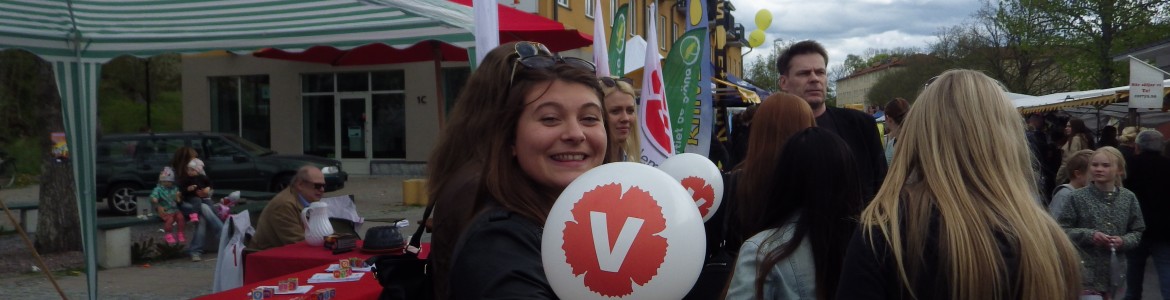 Glada marknadsbesökare